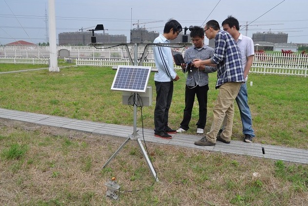南京信息工程大學(xué)六要素氣象站